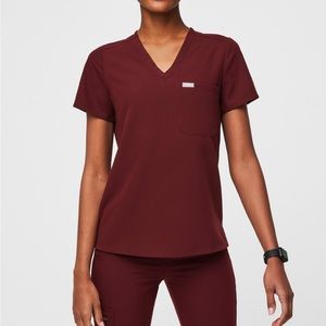 Figs burgundy Catarina top size medium